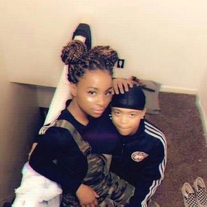 Meet your Posher, Kenyada